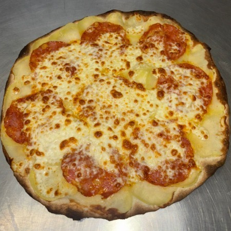 Patate mozzarella e salame piccante